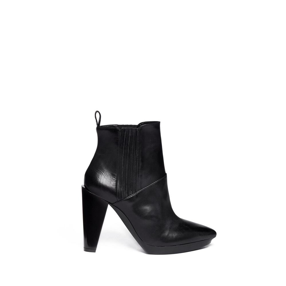 Robert Clergerie Women's Goa Black Leather‎ Chelsea Ankle Boots Size 40.5